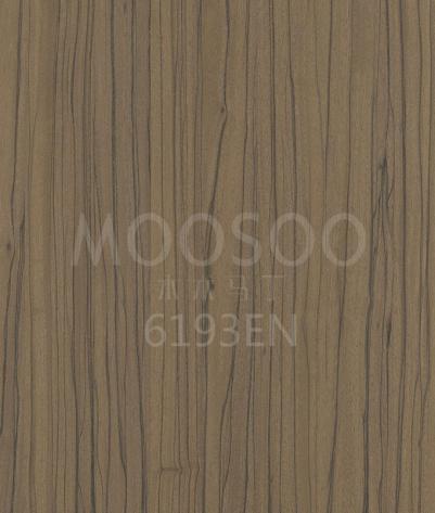 Nábytkové panely z masivního švýcarského santalového dřeva