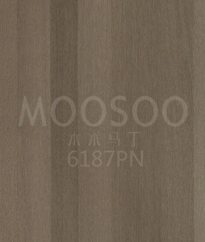 Dřevěné podlahy z bílého dubu