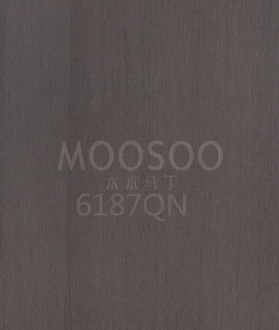 Dřevěné panely z bílého dubu s drátěným kartáčem pro nábytek