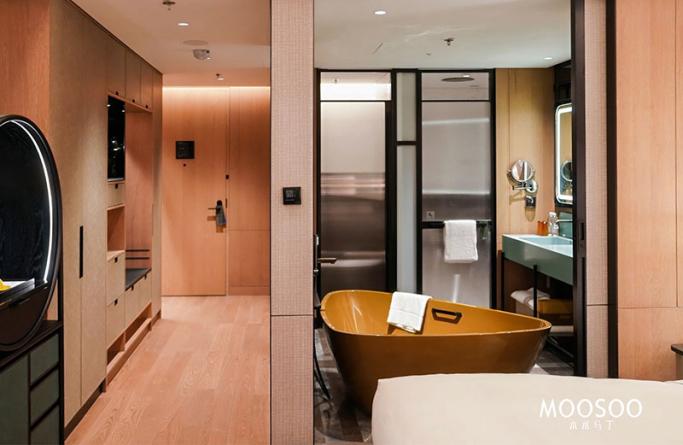 Hotel Renaissance Beijing