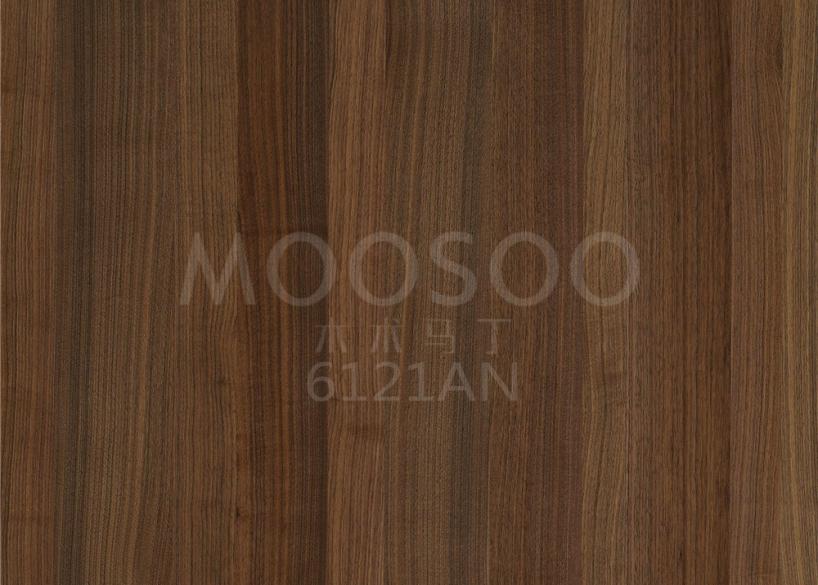 Vylepšete svůj interiér s prefabrikovanými dřevěnými panely z černého ořechu